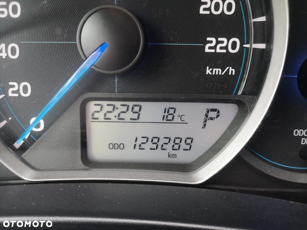 Toyota Yaris Hybrid 100 Premium - 16