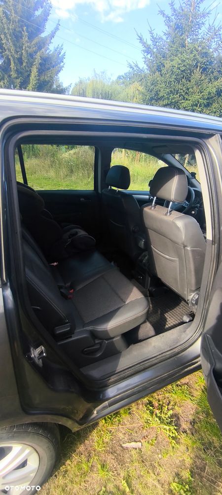 Opel Zafira 1.8 Cosmo - 16