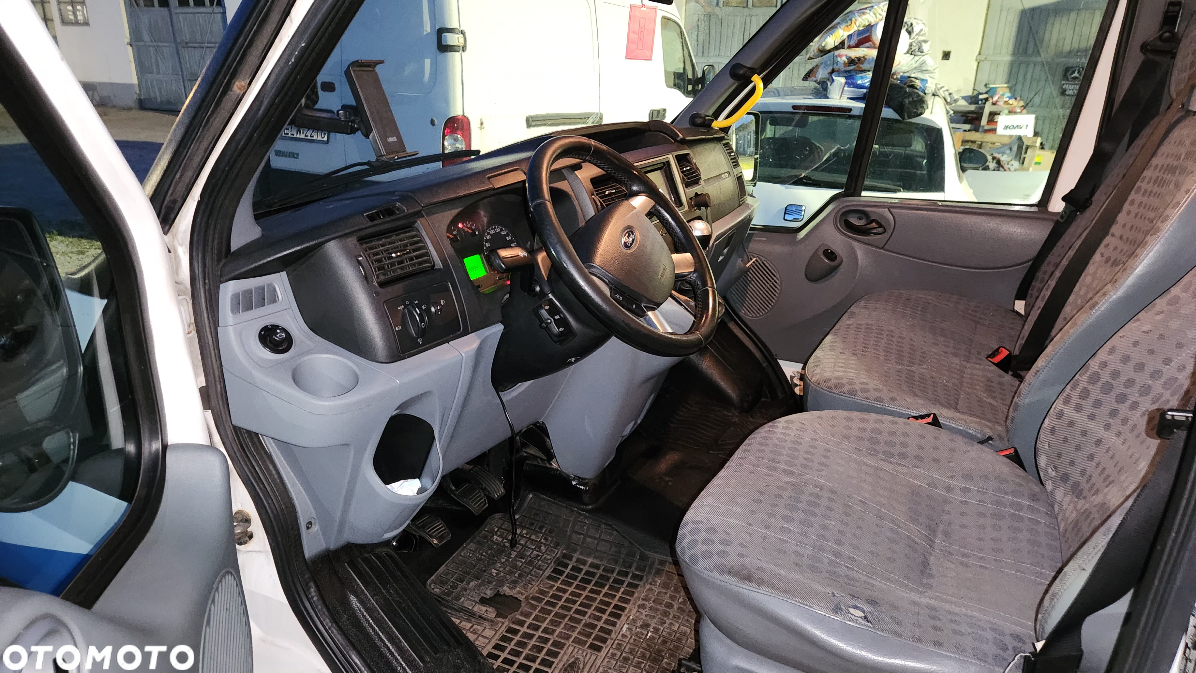 Ford Transit 350 L5 RWD Trend - 22