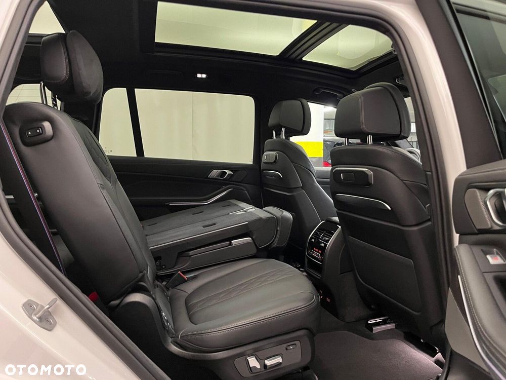 BMW X7 - 34