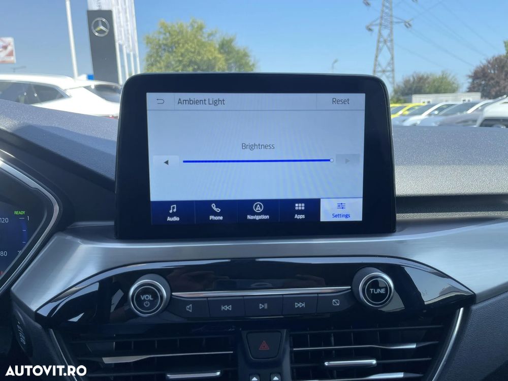 Ford Kuga - 19