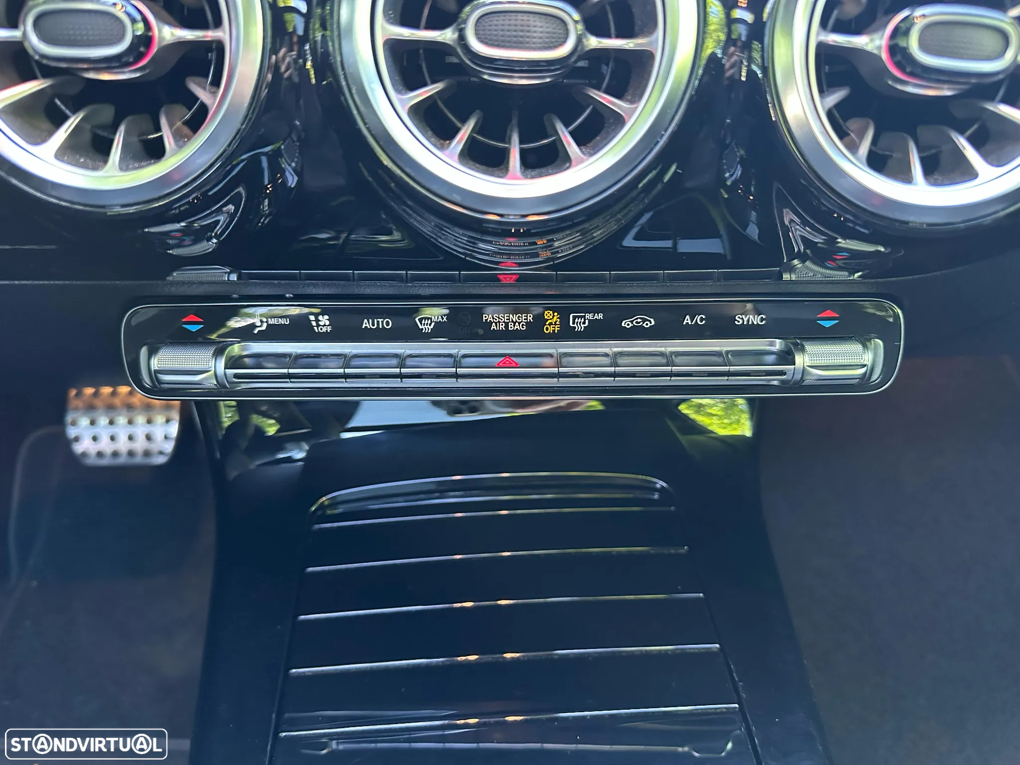 Mercedes-Benz A 200 Limousine 7G-DCT AMG Line Advanced Plus - 32