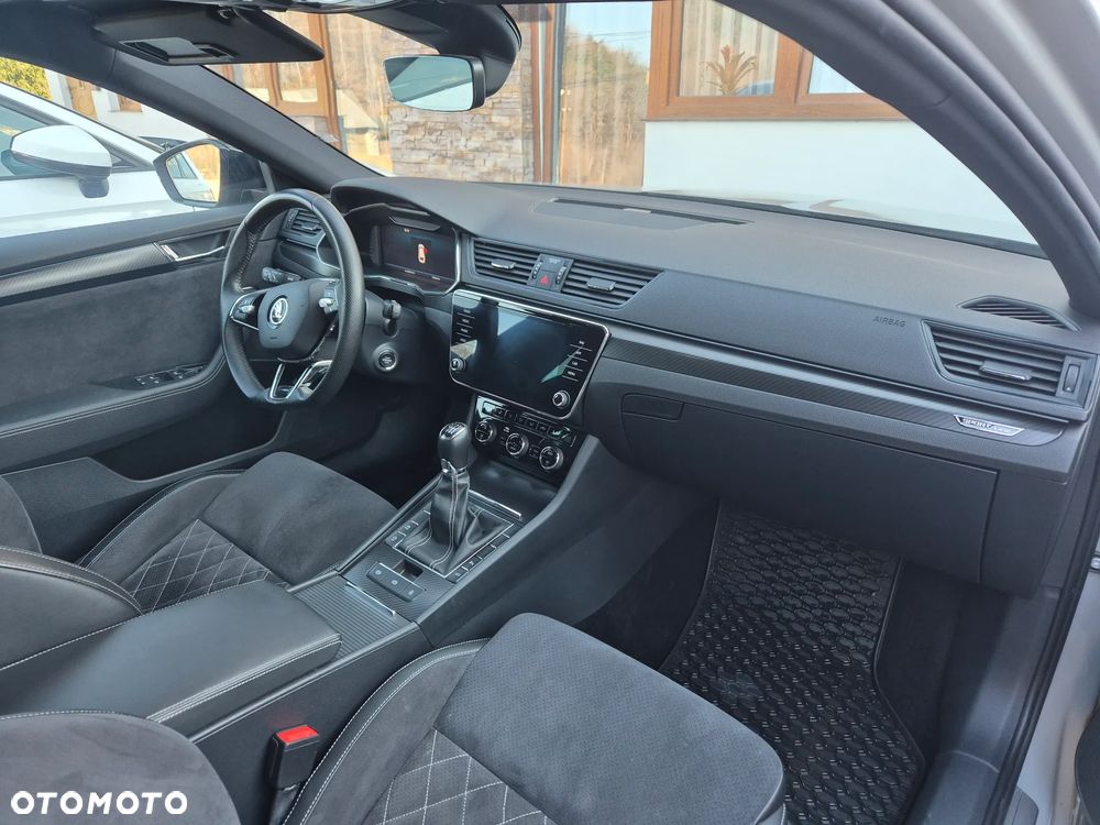 Skoda Superb 1.5 TSI Sportline - 23