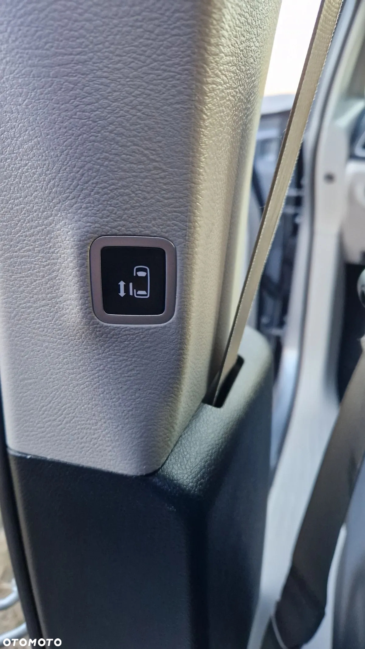 Chrysler Pacifica - 13