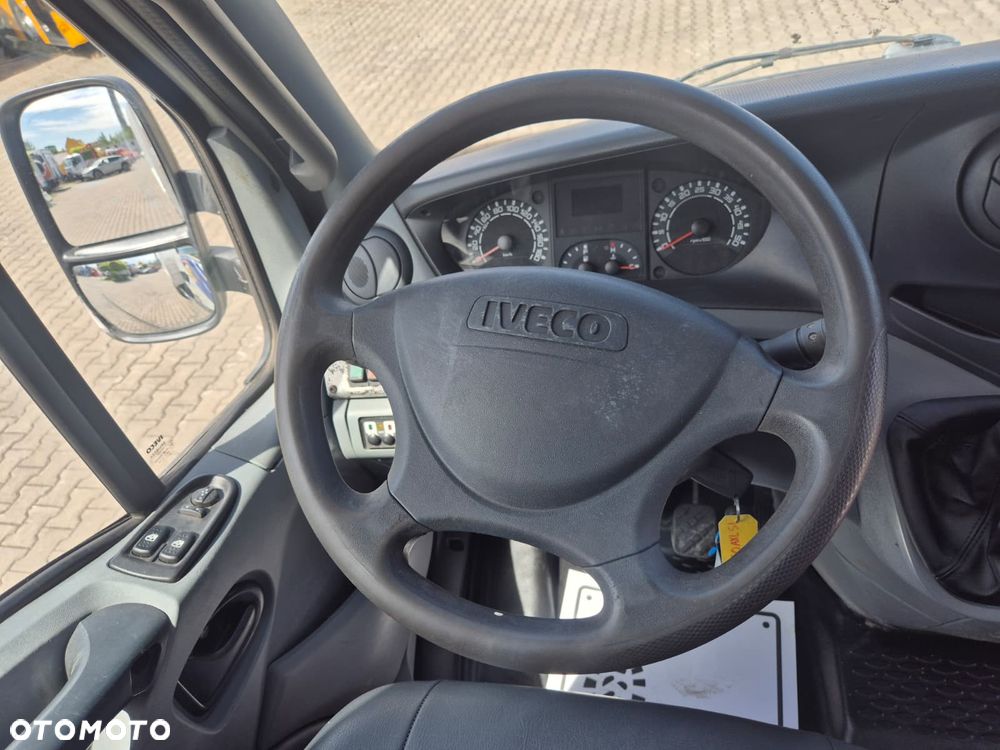 Iveco Daily 65 C 18 / 3.0 DIESEL / HDS FASSI F28B / WYWROTKA / MOCNA RAMA / BEZWYPADKOWY / SERWISOWANY / MOCNY SILNIK / EURO 4 / BEZWYPADKOWY - 31