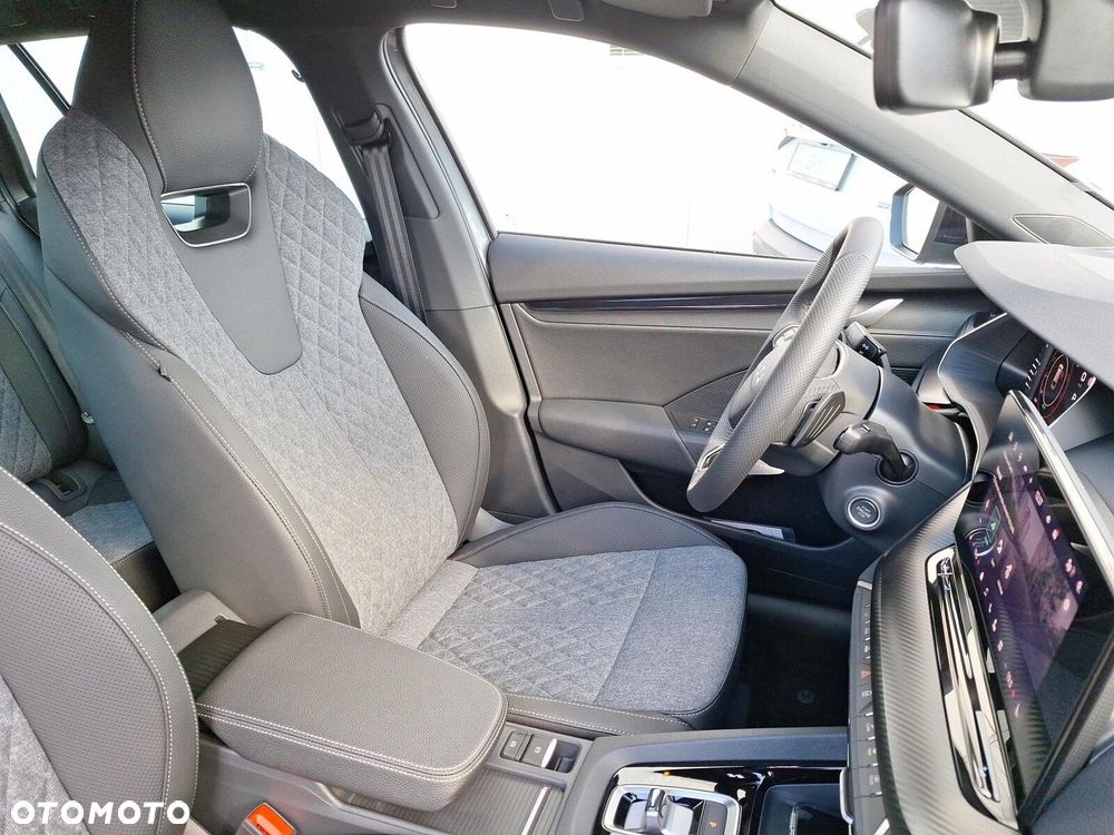 Skoda Octavia 1.5 TSI mHEV Sportline DSG - 30