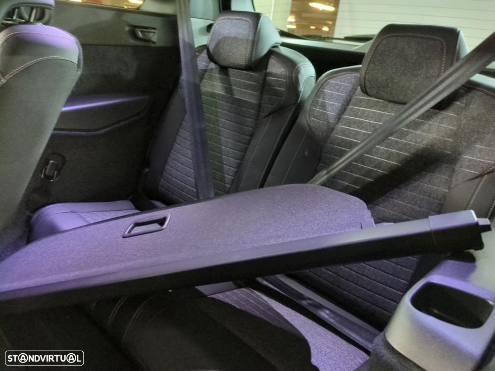 Peugeot 5008 1.6 Plug-in Hybrid Allure e-DCS7 - 12