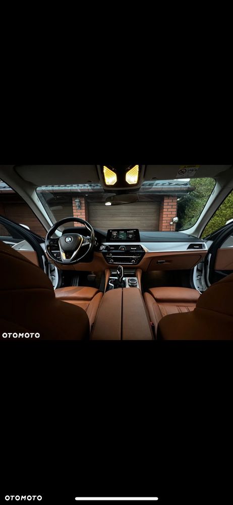BMW Seria 5 520d Luxury Line - 8