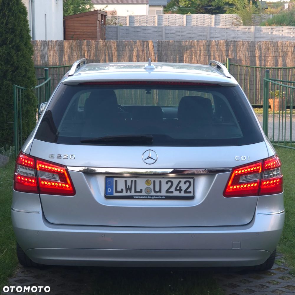 Mercedes-Benz Klasa E 220 CDI 7G-TRONIC Elegance - 18