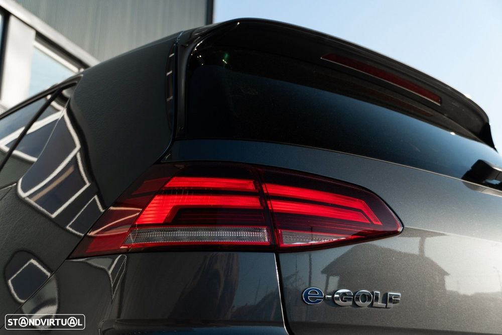 VW e-Golf AC/DC - 43