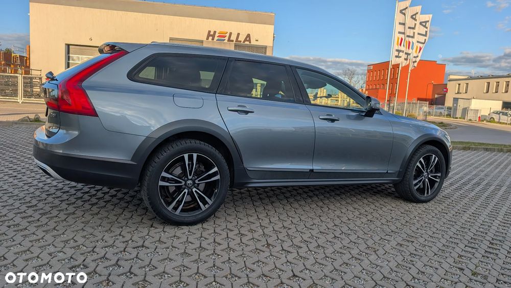 Volvo V90 Cross Country D4 AWD - 10