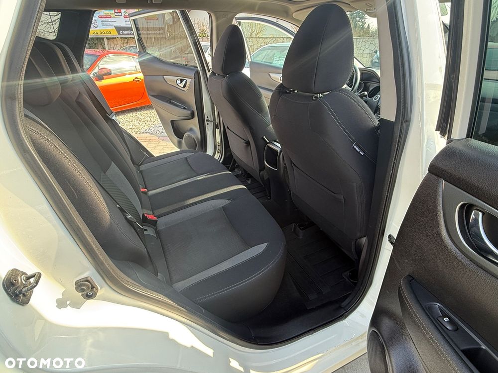 Nissan Qashqai 1.7 dCi Xtronic ALL-MODE 4x4i TEKNA - 22