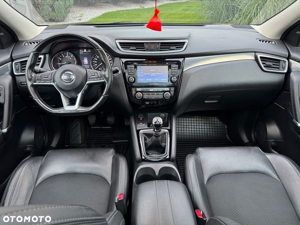 Nissan Qashqai 1.2 DIG-T TEKNA+ - 19