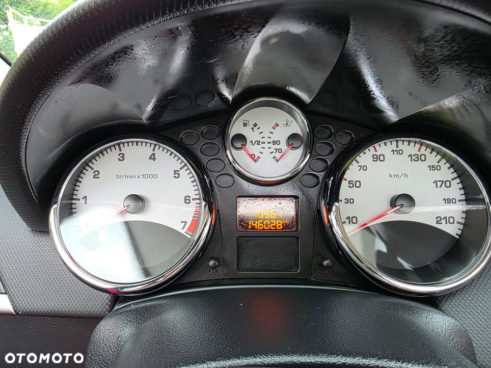 Peugeot 207 CC 1.6 Intense - 22