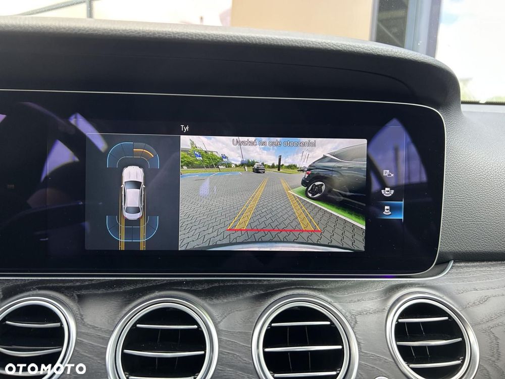 Mercedes-Benz Klasa E 220 d 4-Matic Avantgarde - 26