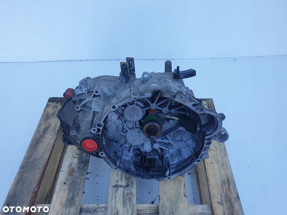 Volvo S60 V70 II S80 2.4 SKRZYNIA BIEGÓW P1208962 1208962 20 zębów 105tys - 1