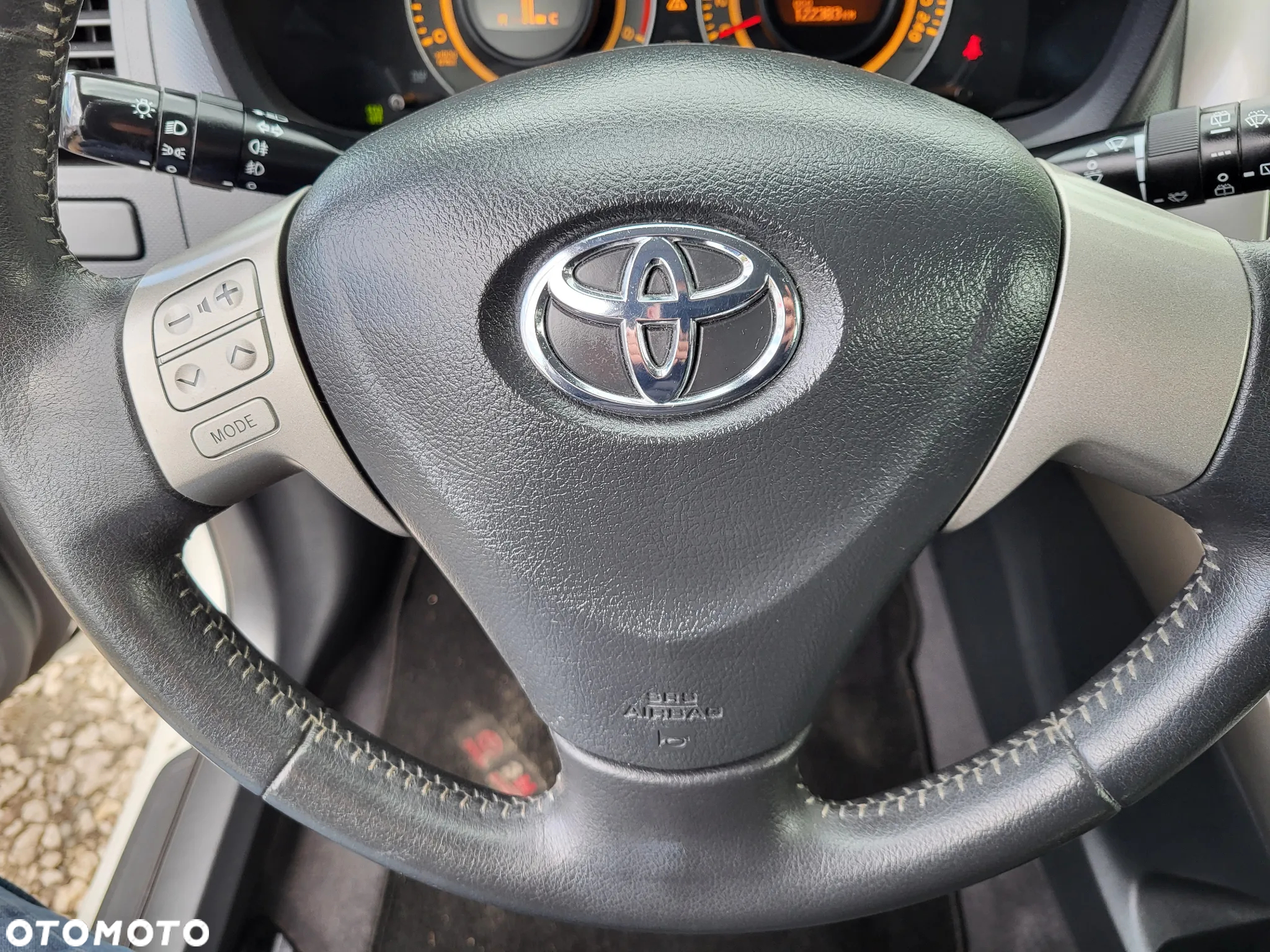 Toyota Auris - 14