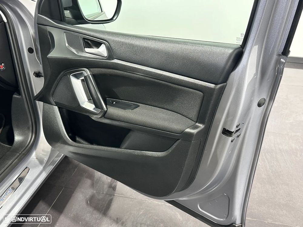 Peugeot 308 SW 1.5 BlueHDi Style - 39