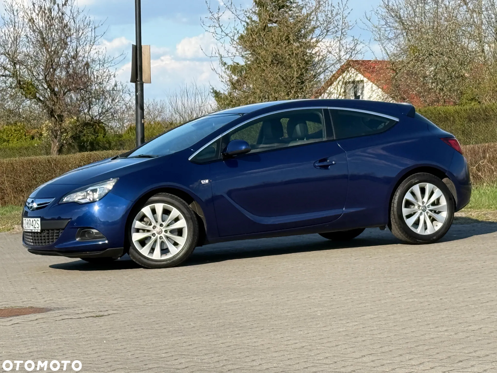 Opel Astra IV GTC 1.6 CDTI Enjoy S&S - 3