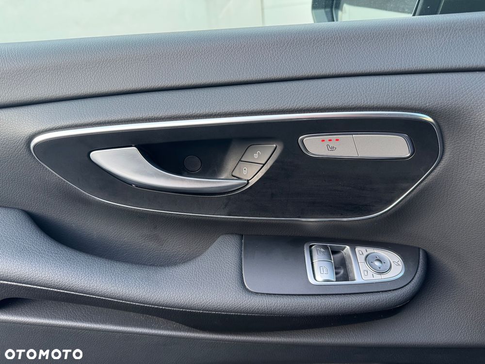 Mercedes-Benz EQV - 32