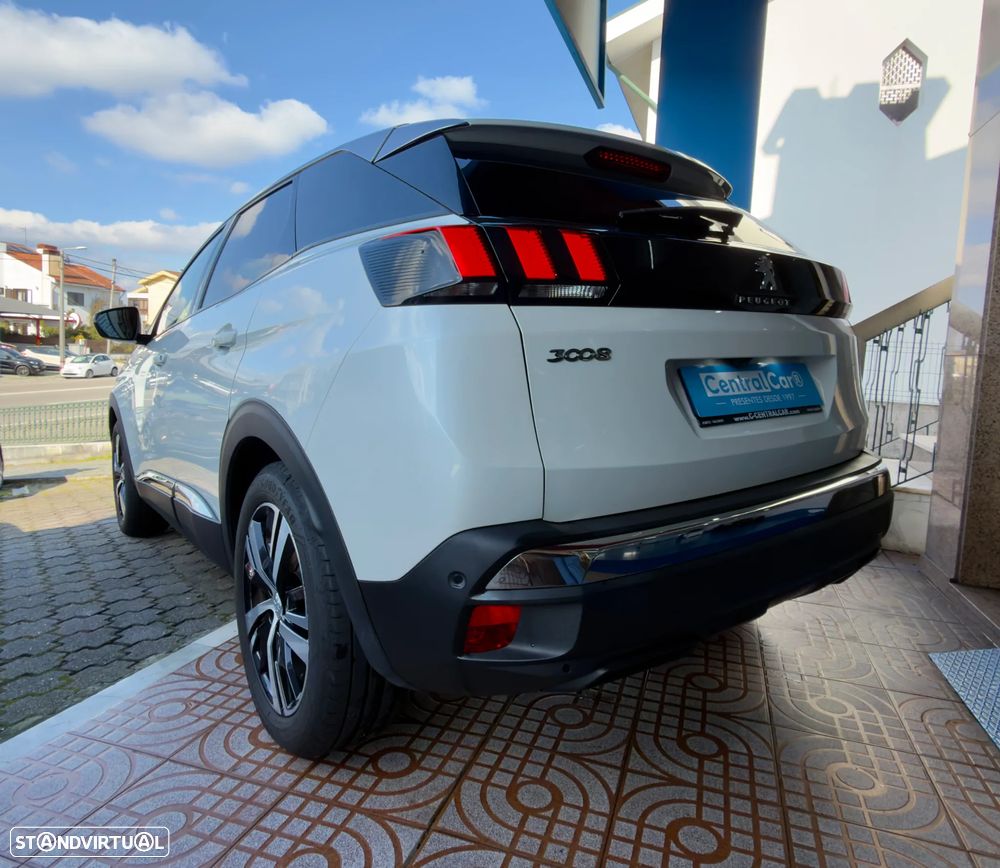 Peugeot 3008 1.5 BlueHDi Allure EAT8 - 8