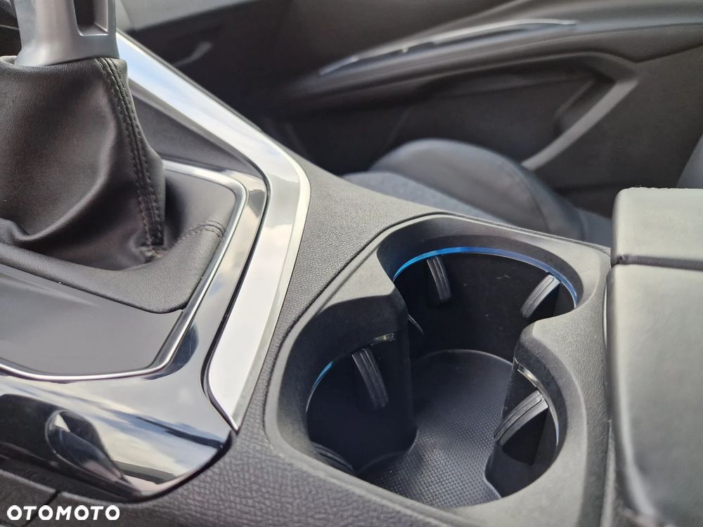 Peugeot 5008 1.6 BlueHDi Allure 7os - 19