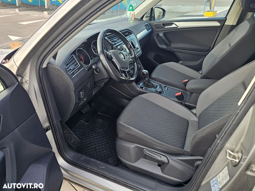 Volkswagen Tiguan 2.0 TDI 4Mot DSG Comfortline - 26