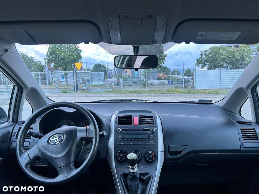 Toyota Auris - 8
