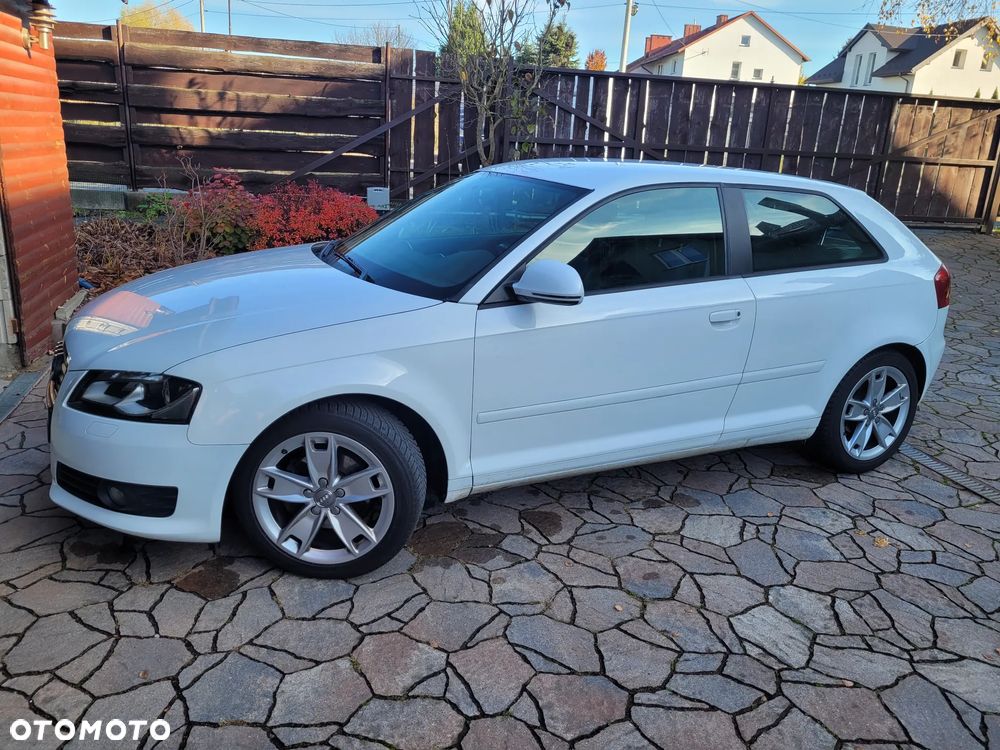 Audi A3 3-drzwiowe 1.4T FSI Attraction - 2