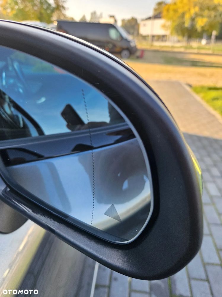 Mercedes-Benz Klasa C 200 4-Matic 9G-TRONIC - 25
