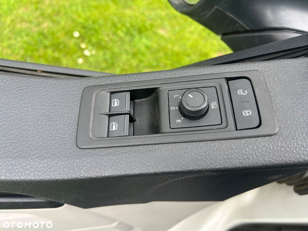 Volkswagen Transporter Caravelle DSG Kurz Highline - 32