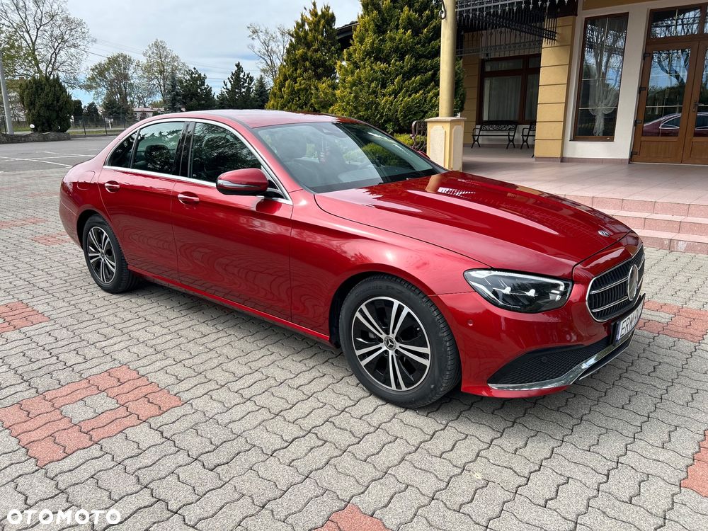 Mercedes-Benz Klasa E 220 d 4Matic 9G-TRONIC Avantgarde - 3