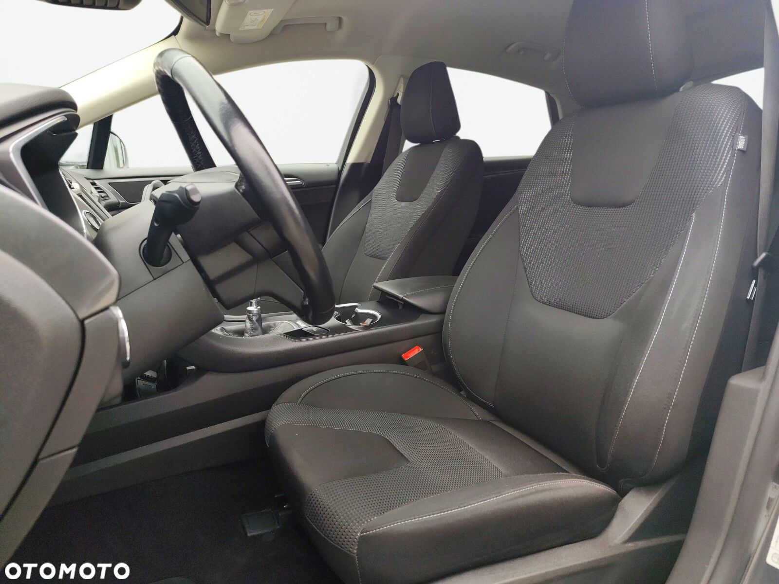 Ford Mondeo - 10