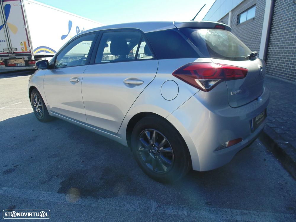 Hyundai i20 1.1 CRDi Access Plus - 15
