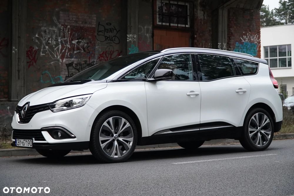 Renault Grand Scenic - 1