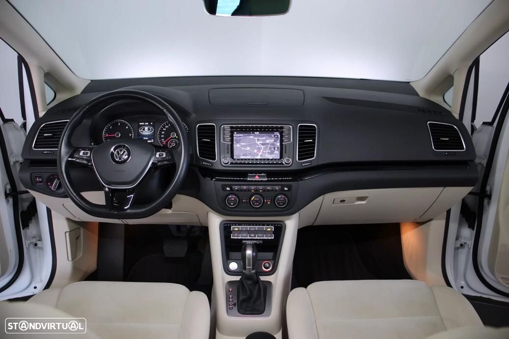 VW Sharan 2.0 TDI Highline DSG - 9