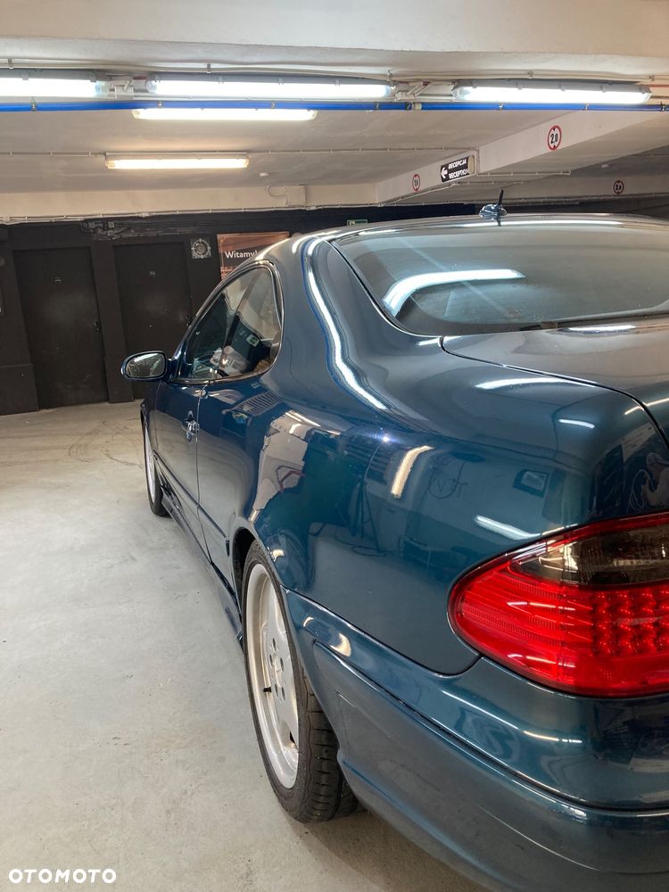 Mercedes-Benz CLK - 11