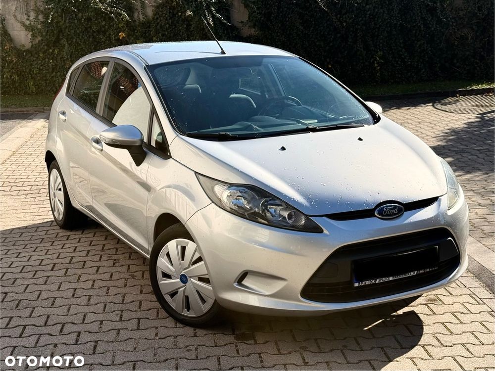 Ford Fiesta 2011 photo 5