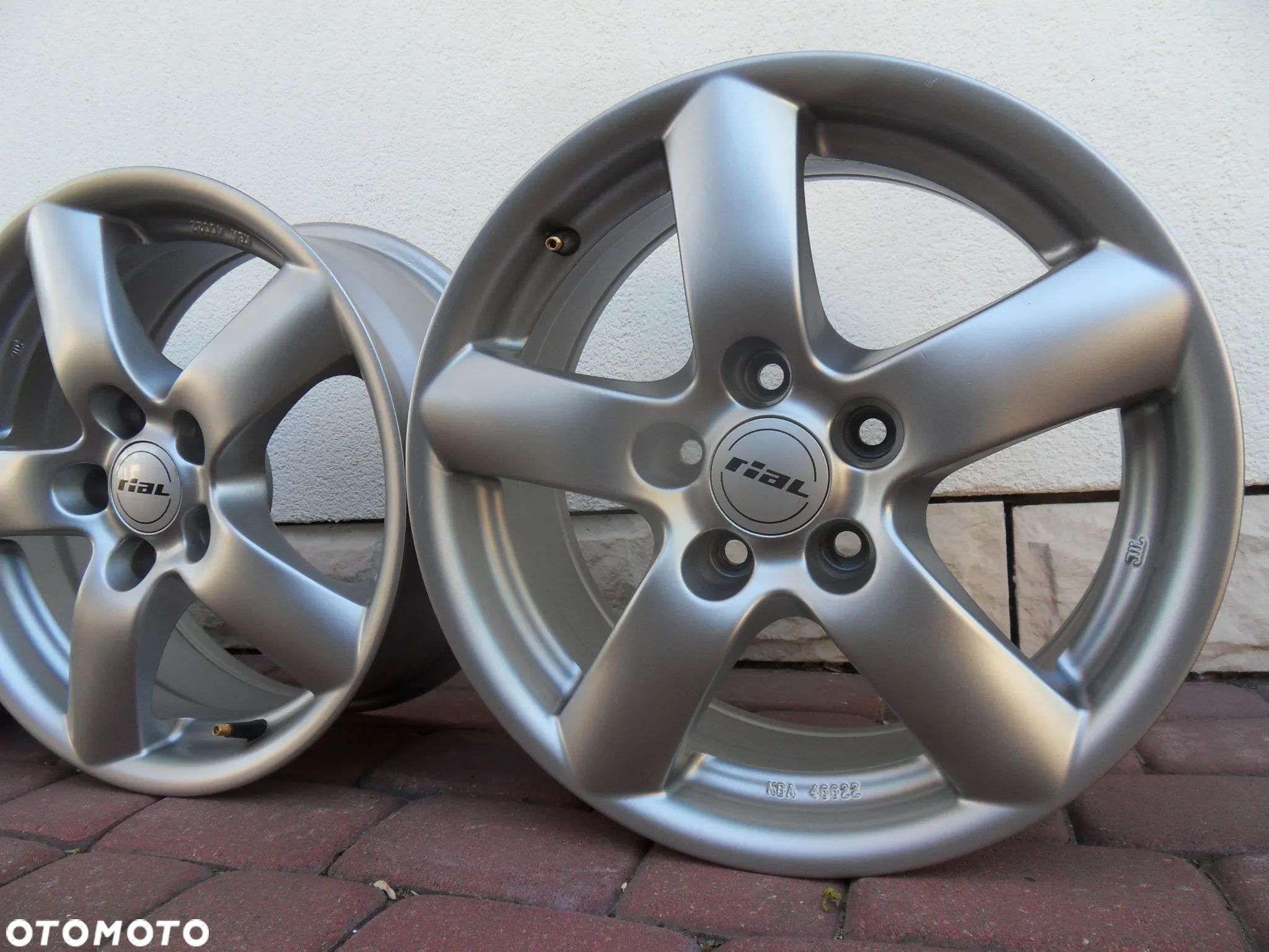 Felgi 16'' 5x112 VW Golf Passat Touran Jetta Caddy Skoda Octavia Audi A4 Seat Leon - 1