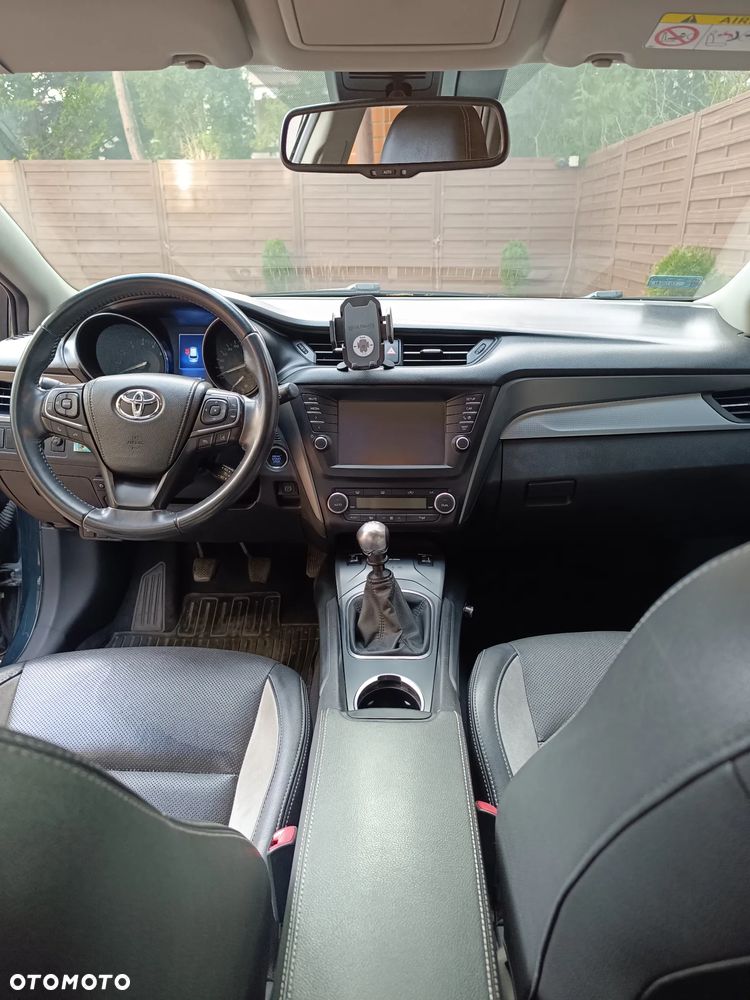 Toyota Avensis 1.8 Prestige - 5