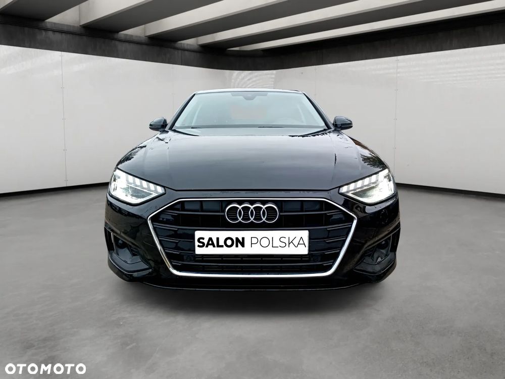Audi A4 Limousine - 4