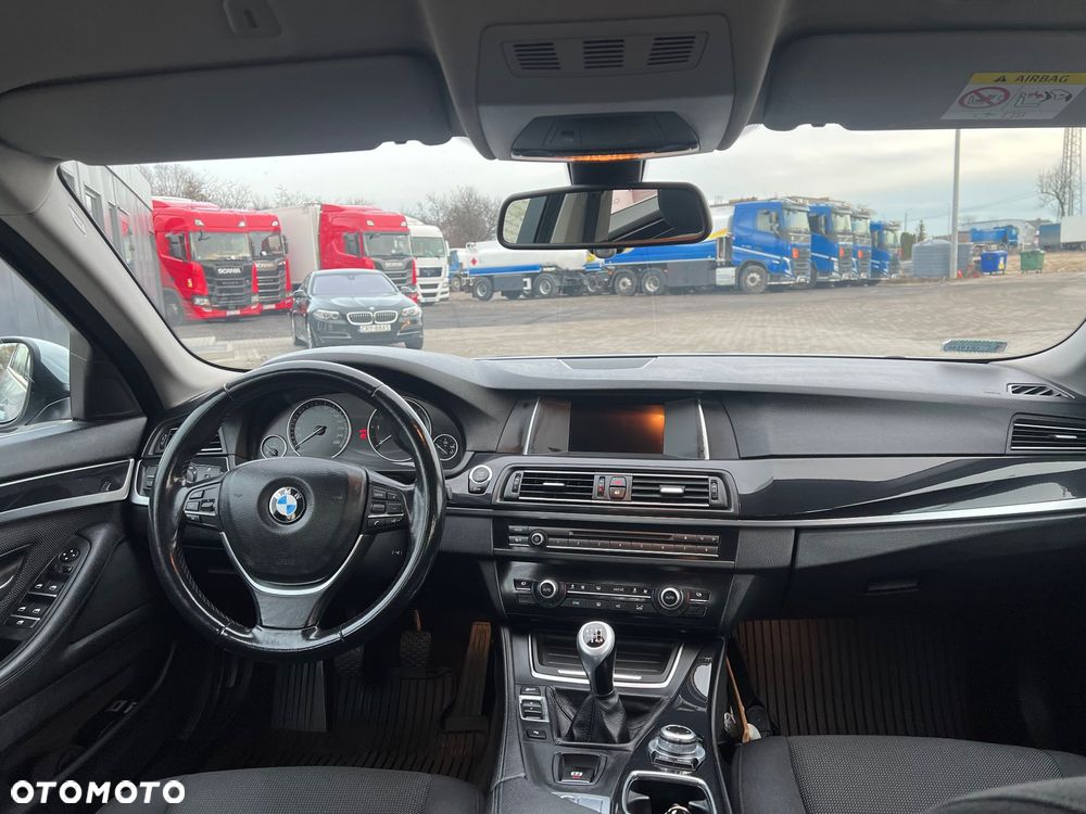BMW Seria 5 520d - 18