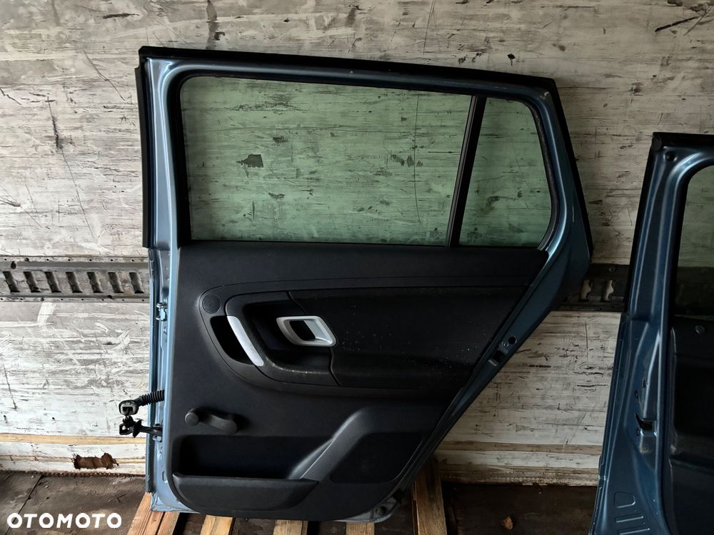 Drzwi Skoda Fabia 2 prawy tył - 2