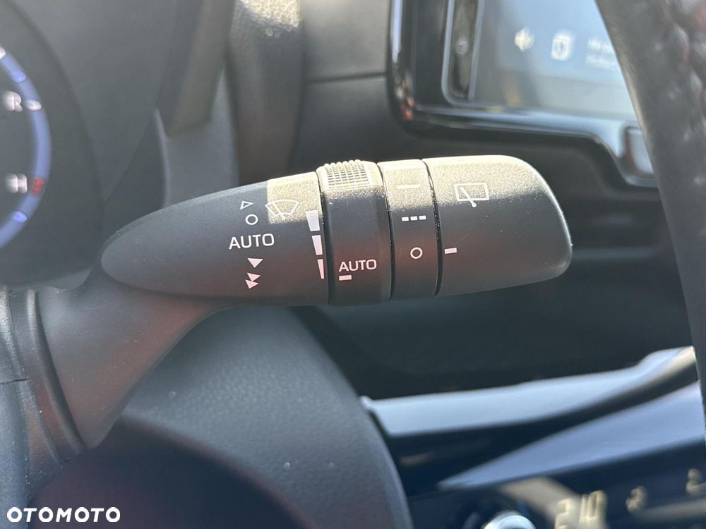 Toyota Yaris Cross Hybrid 1.5 Comfort - 16