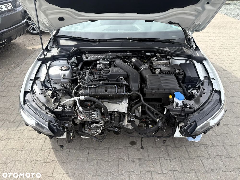 Volkswagen Golf 1.5 eTSI OPF DSG Goal - 9