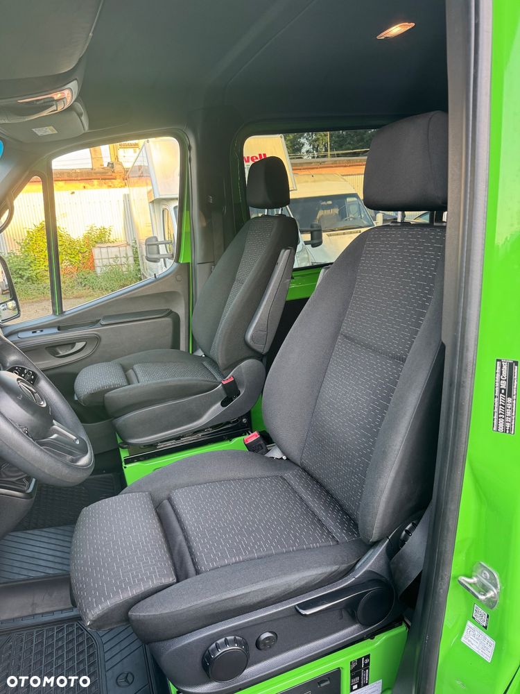 Mercedes-Benz Sprinter - 18