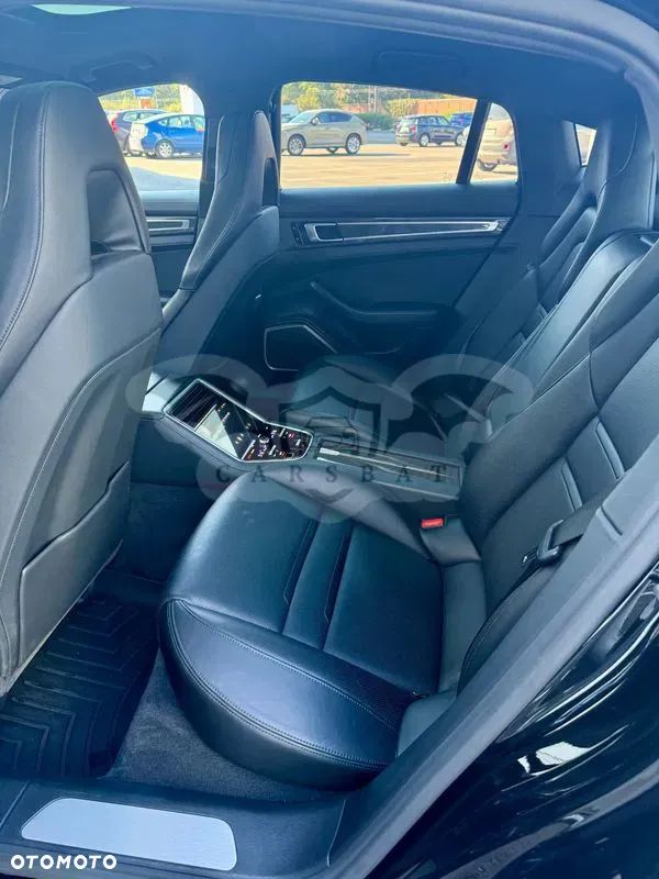 Porsche Panamera 4S - 7