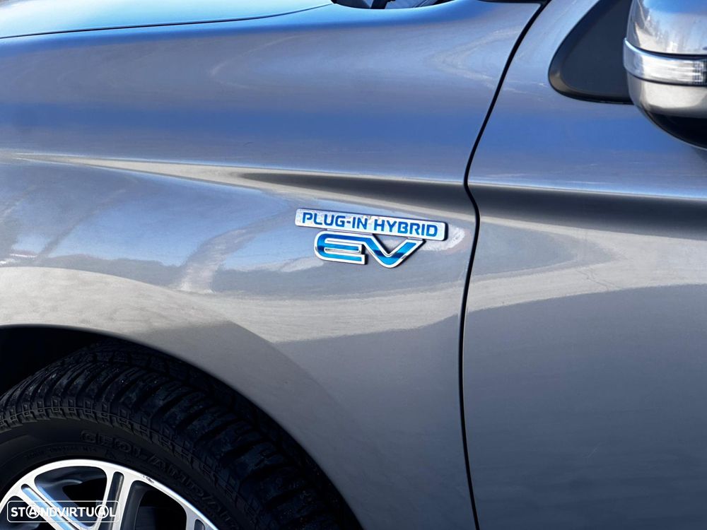 Mitsubishi Outlander 2.0 4WD - 15