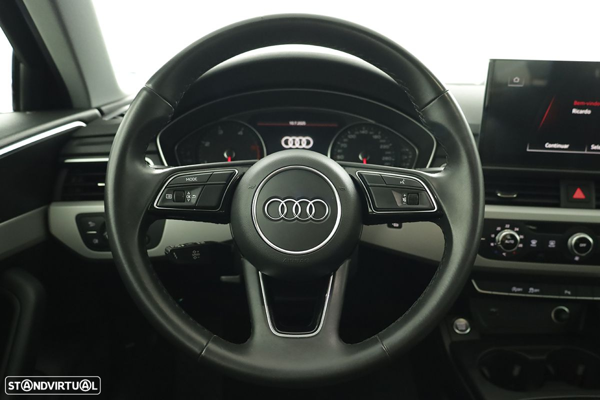 Audi A4 Avant 30 TDI S tronic - 14