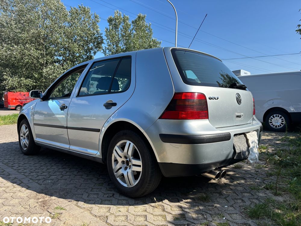 Volkswagen Golf IV 1.4 16V Basis - 6